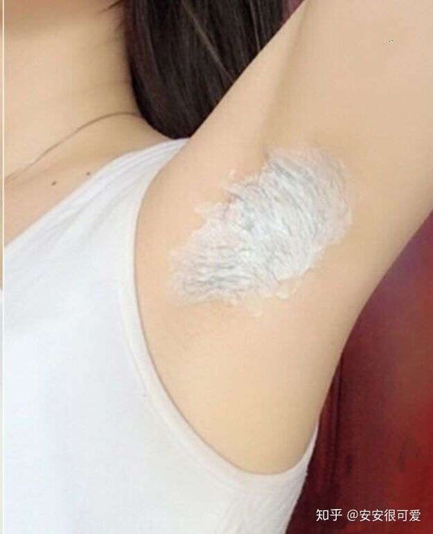 脱毛后能不能抹身体乳洗澡(脱毛后能不能抹身体乳洗澡呢)