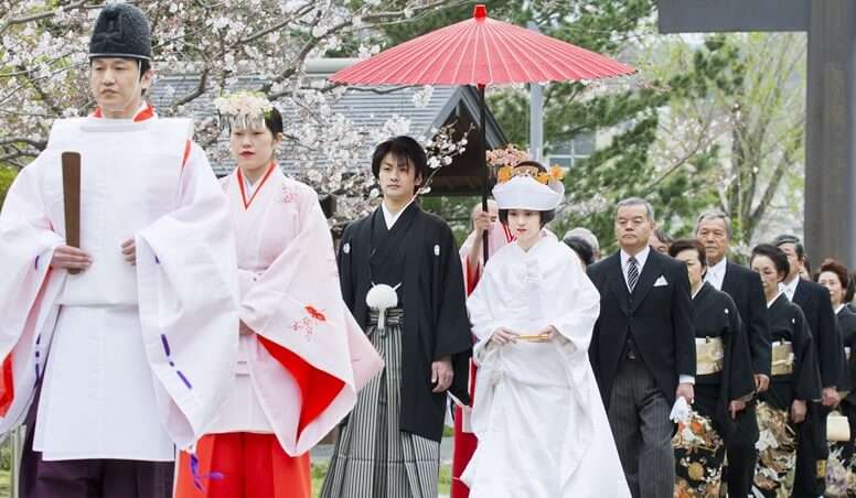 日本的传统婚礼 神前式 知乎