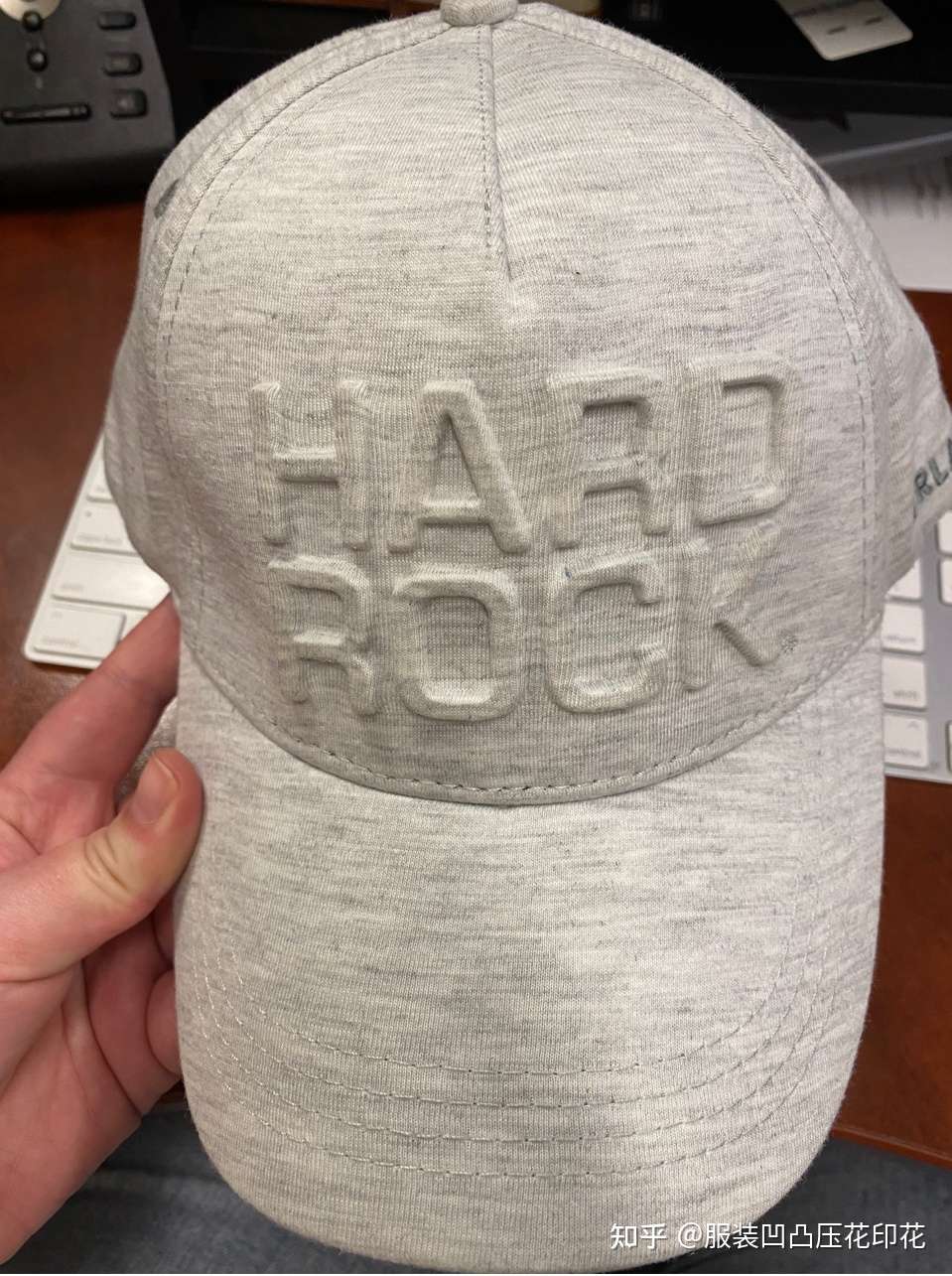 帽子凹凸压花怎么做 凹凸填充压花工艺加工厂 知乎