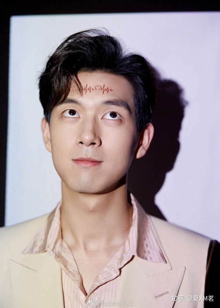 李现的给你的第一眼感觉是什么啥样子的?