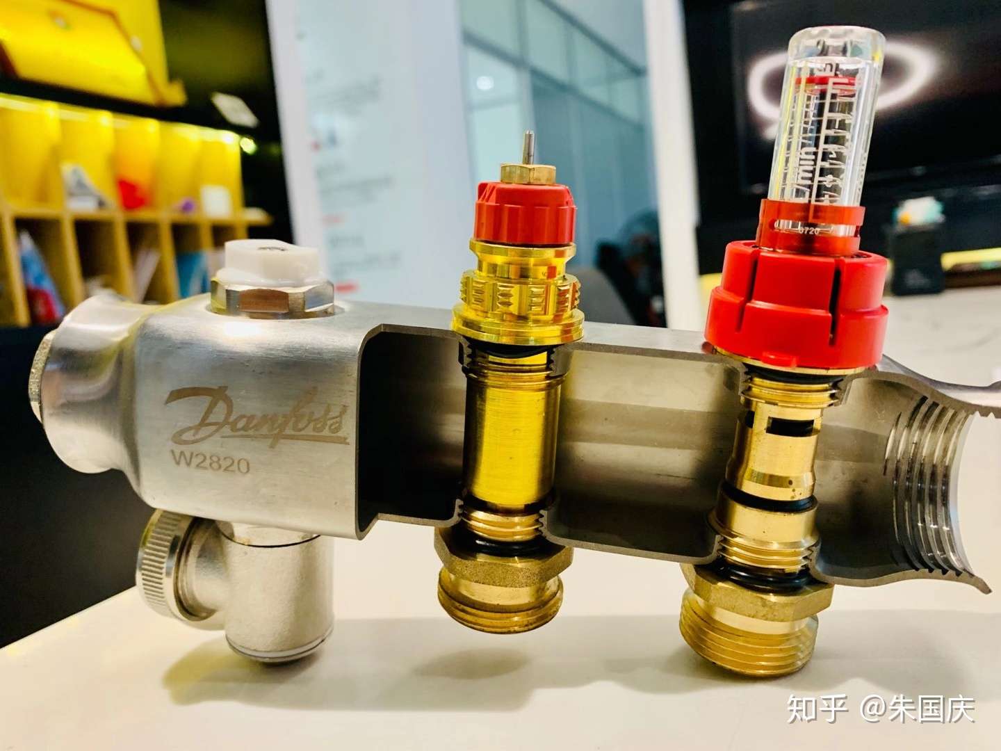 朱国庆 的想法: 丹佛斯不锈钢分水器,内部阀芯自带预设定… - 知乎