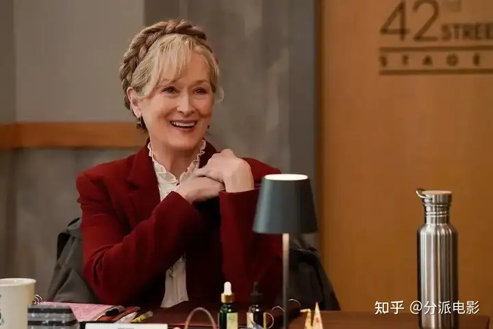《大楼里只有谋杀》梅姨+蚁人,这部高分悬疑喜剧又增看点!