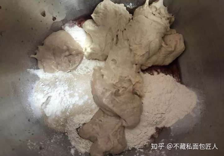 当下火爆的软欧包,跟甜面包有什么区别?