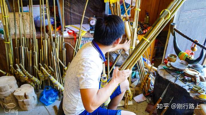 广西苗寨走近芦笙制作非遗传承人，体验会说话的乐器