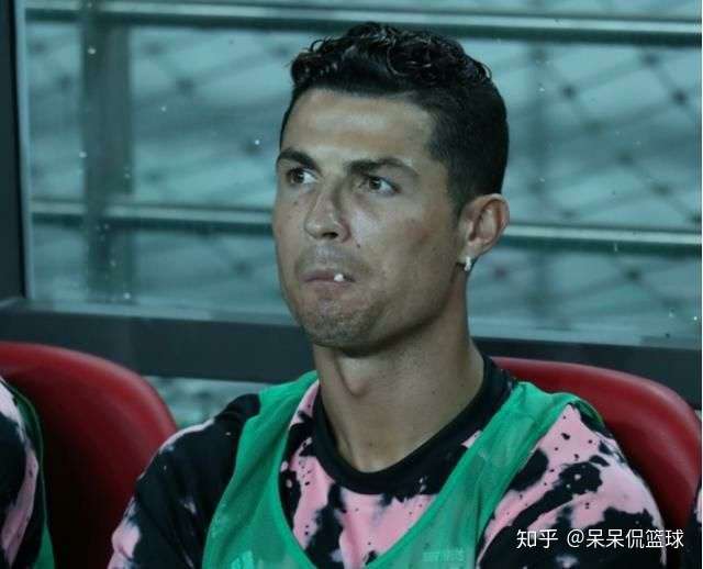 C罗这是和韩国球迷杠上了 知乎