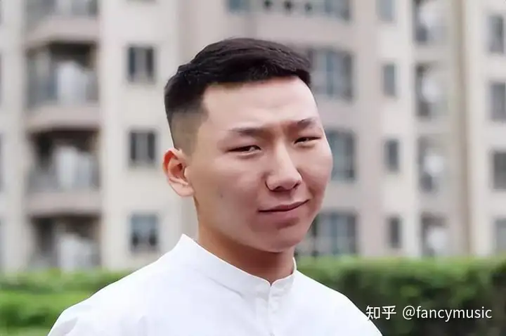 阿如那：丑得上不了台面！凭《狂飙》疯狂出圈，他的春天来了！