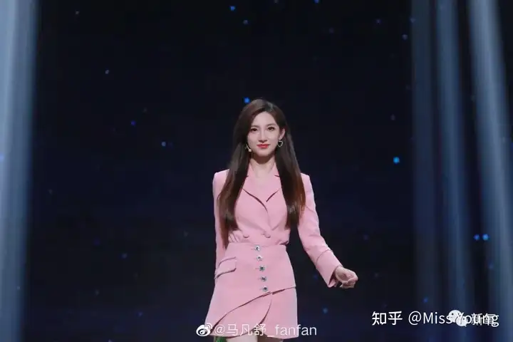 天！央妈到底藏着多少我们不知道的美女？