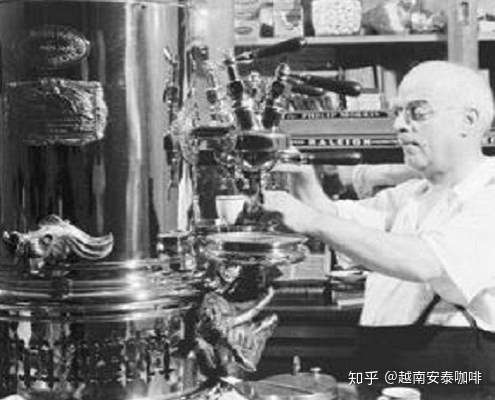 Barista 咖啡师的历史 知乎