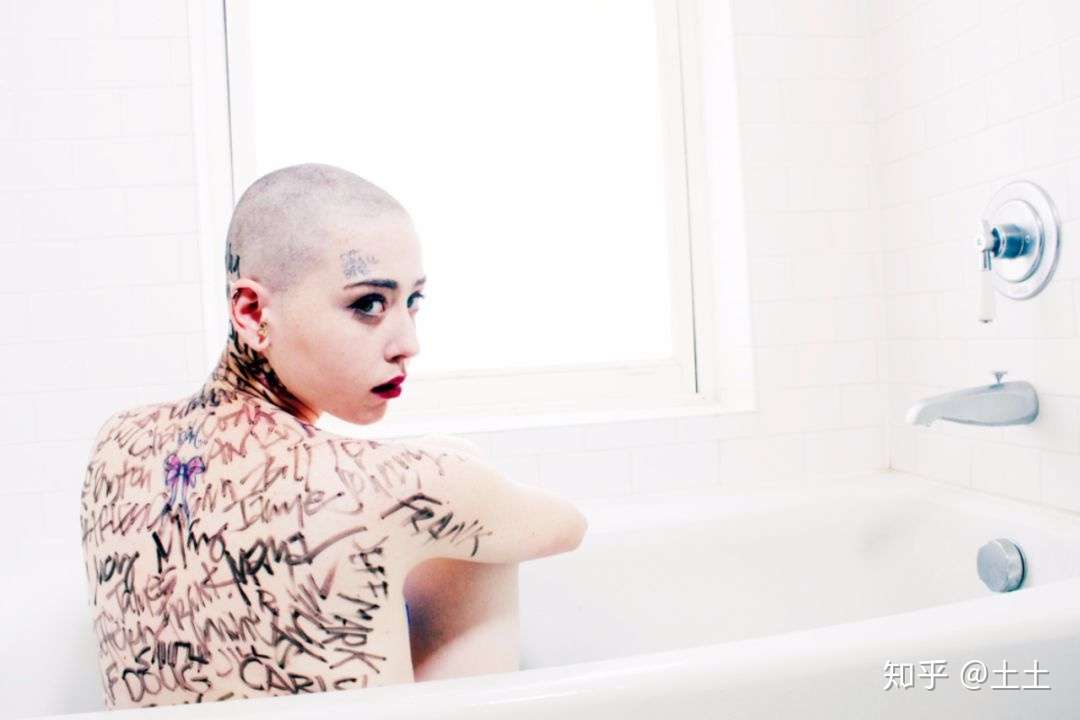 让陌生人在身上纹身 画 川普 被facebook封杀 这个90后妹子果然不简单 知乎