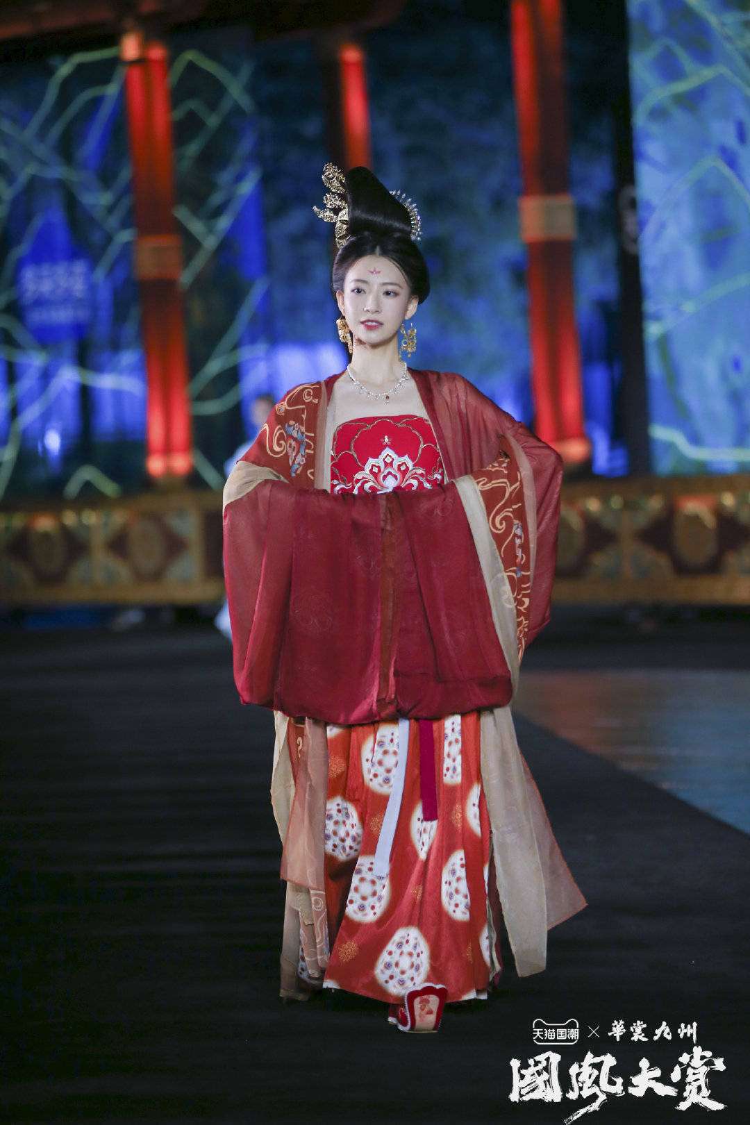 打开 中国传统服饰之美 知乎