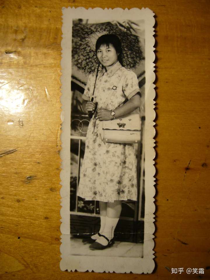 你的手机里存着哪些与妈妈有关的老照片?照片背后有哪些故事?