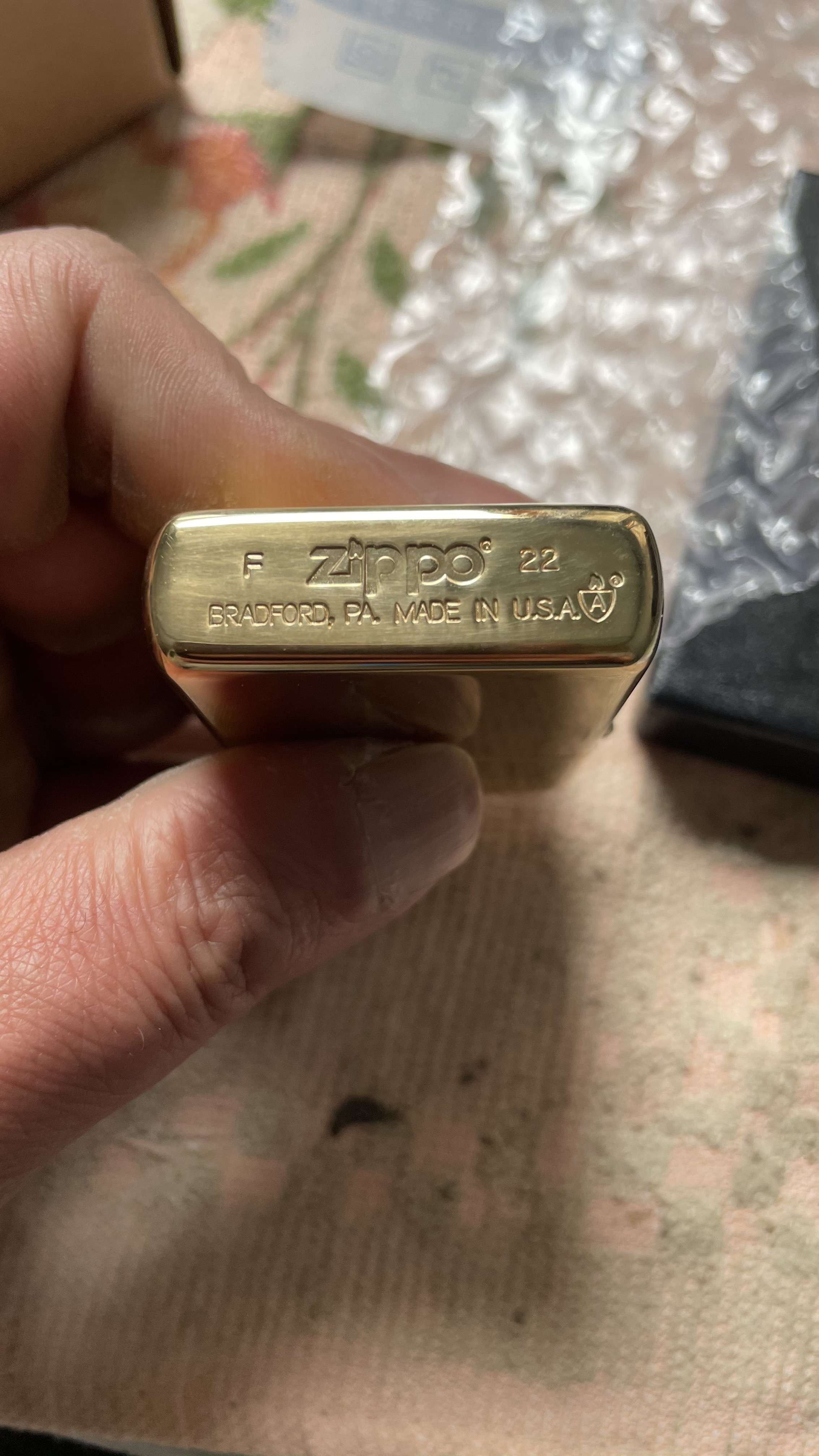 老酒 的想法: zippo的老玩家们见过这么奇怪的底刻吗 | … - 知乎