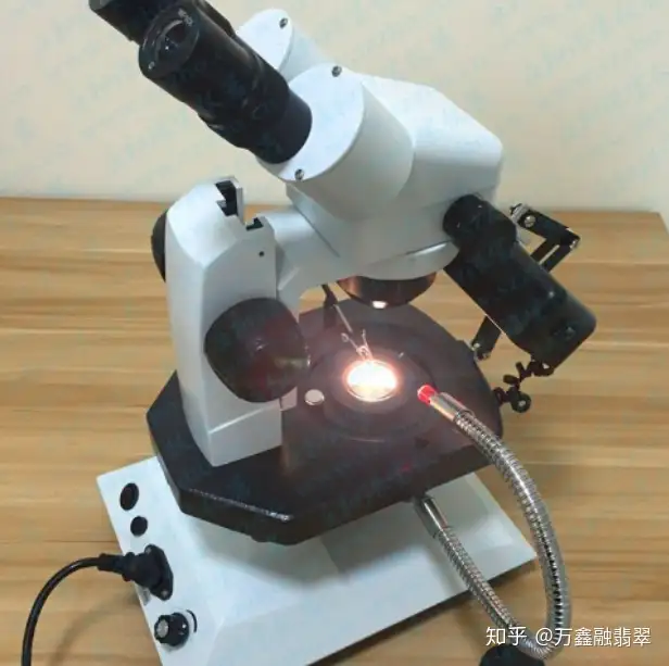 翡翠原石怎么辨别，看完文章你就明白了