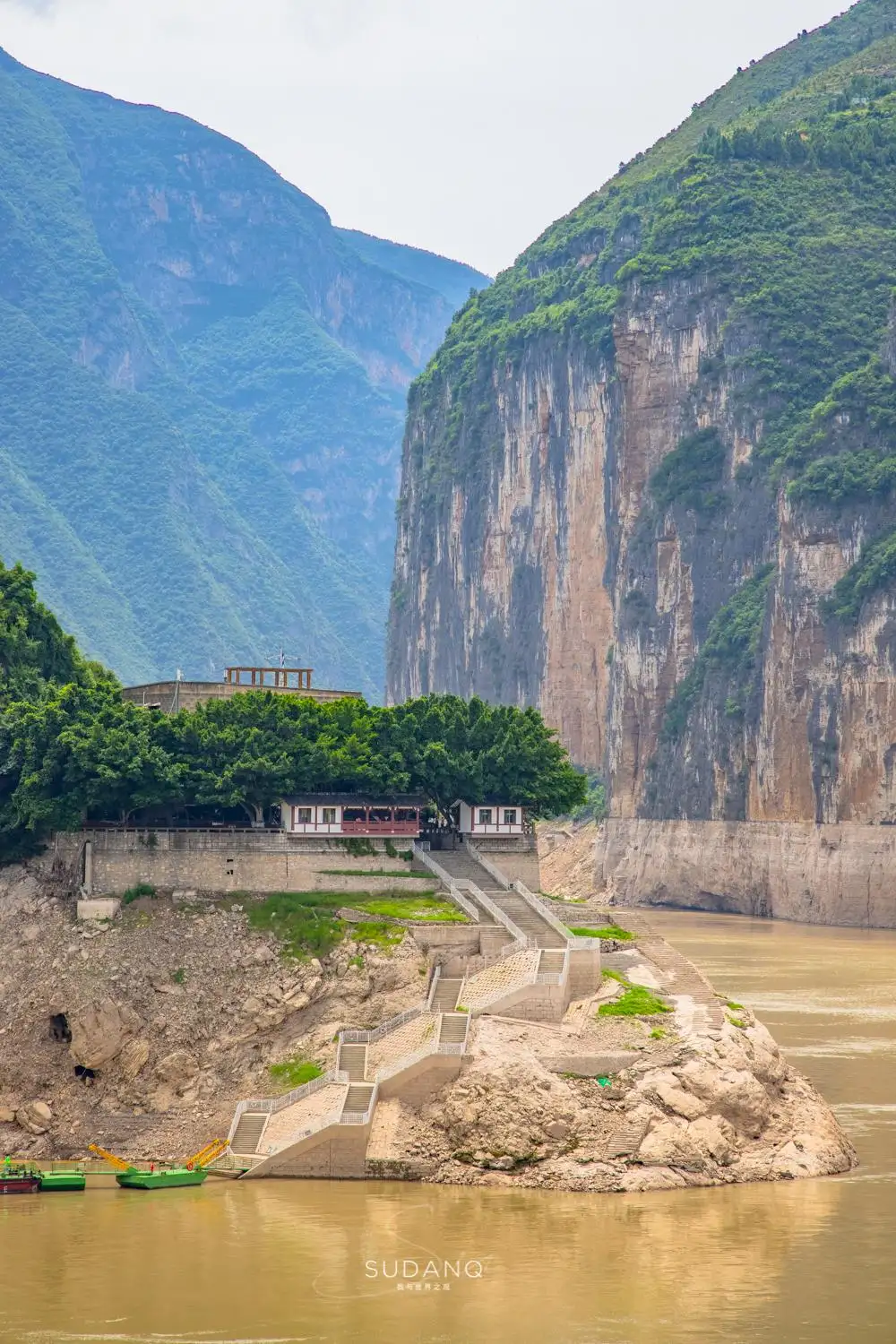 白帝城位于什么地方 刘备的白帝城在哪里