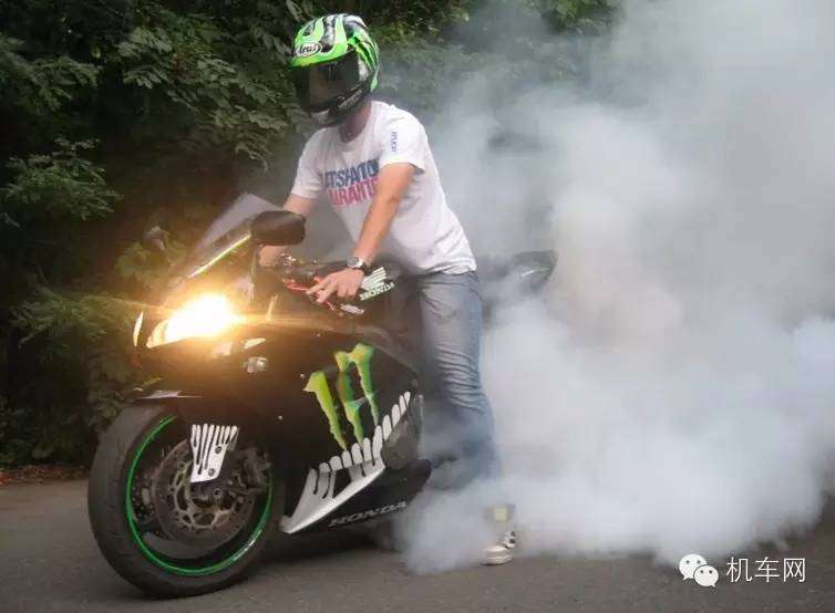 机车语录 你陪我走过的日子 知乎