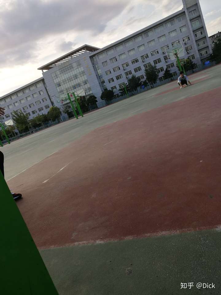 在通辽实验中学(铁中)读书是一种怎样的体验?