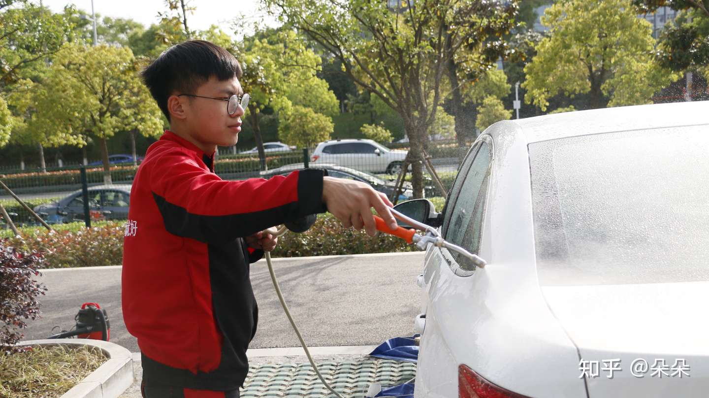 上门洗车伤车漆么 洗得干净么 问题的答案都在这里 知乎