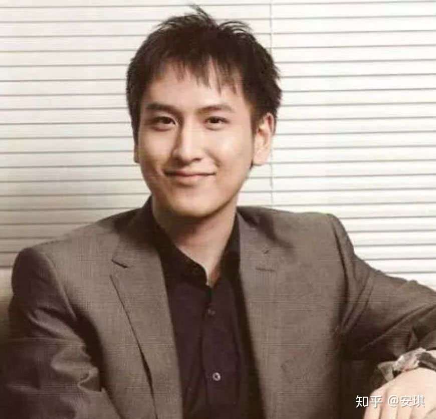 比王思聪有钱 比彦祖帅的顶级富二代恋情公开 女方灰姑娘逆袭 知乎