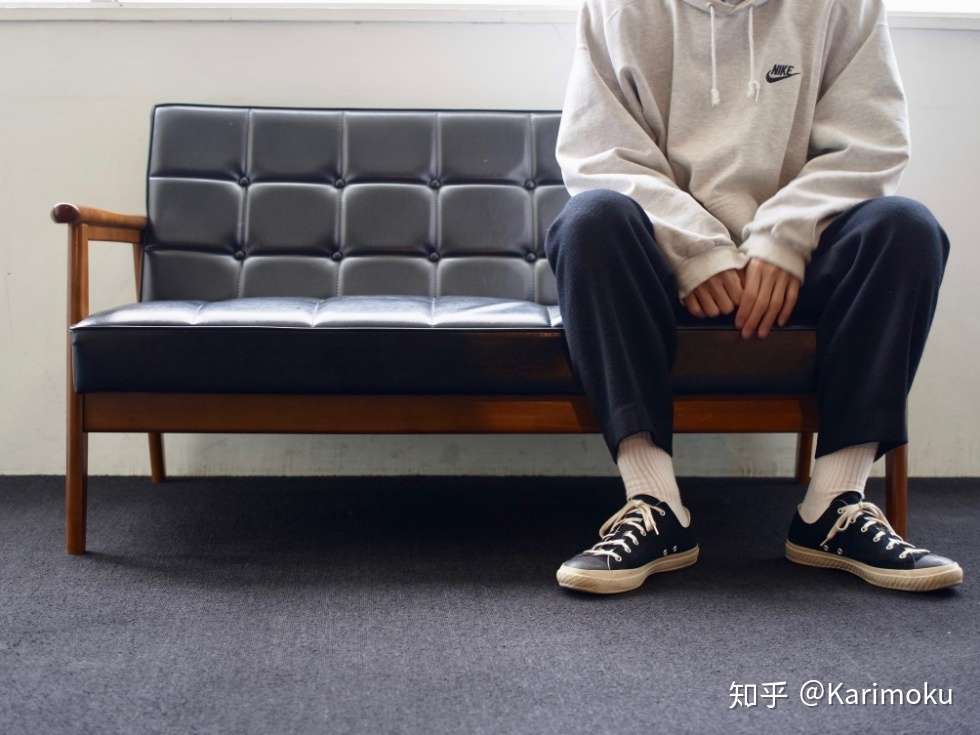试用报告 在6帖 大约9 7平米 的单人间里设置karimoku60的双人座 K Chair 知乎