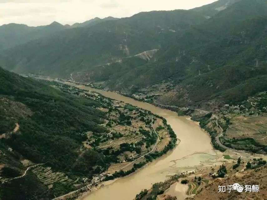 虎跳峡高路徒步 啤酒花里我们喝出雪山下的野马 知乎