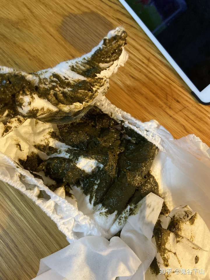 说明嘉宝米粉含铁高,是正常现象,我家大便颜色已经好几周都是这款了.