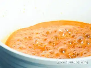枇杷膏怎么熬？7旬老奶奶把配方和做法都告诉你，润肺止咳零失败(枇杷膏怎么熬好吃又简单)