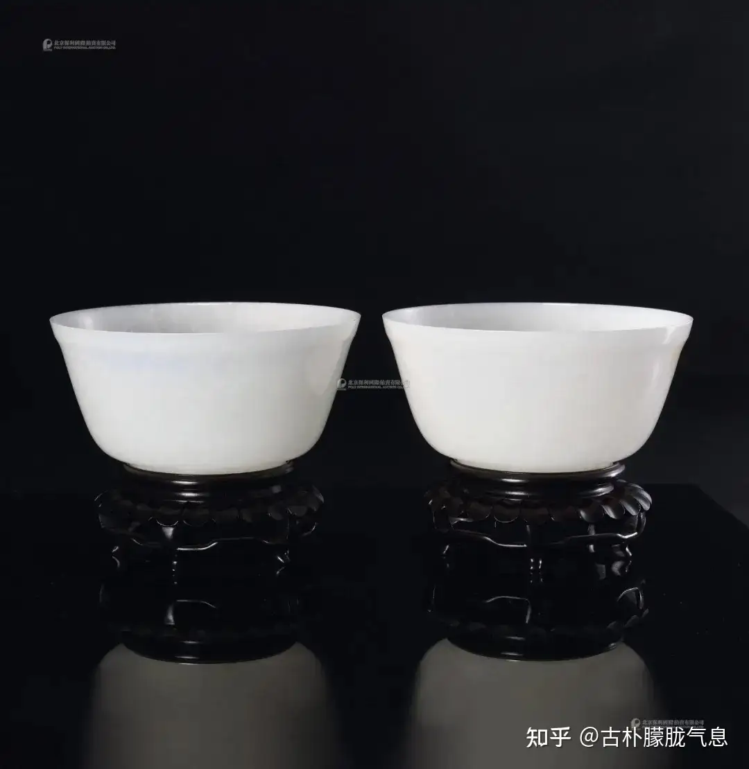中国貿易商をやっていた家から出た、白磁陽刻盃 時代保証品 - 陶芸