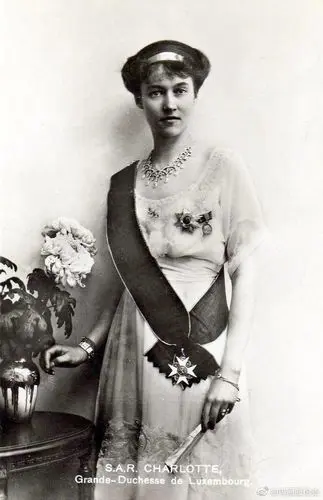 卢森堡女大公夏洛特