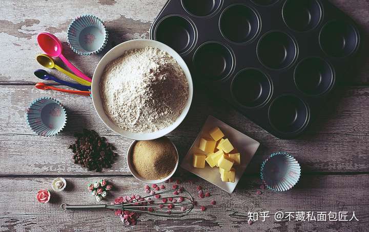 当下火爆的软欧包,跟甜面包有什么区别?