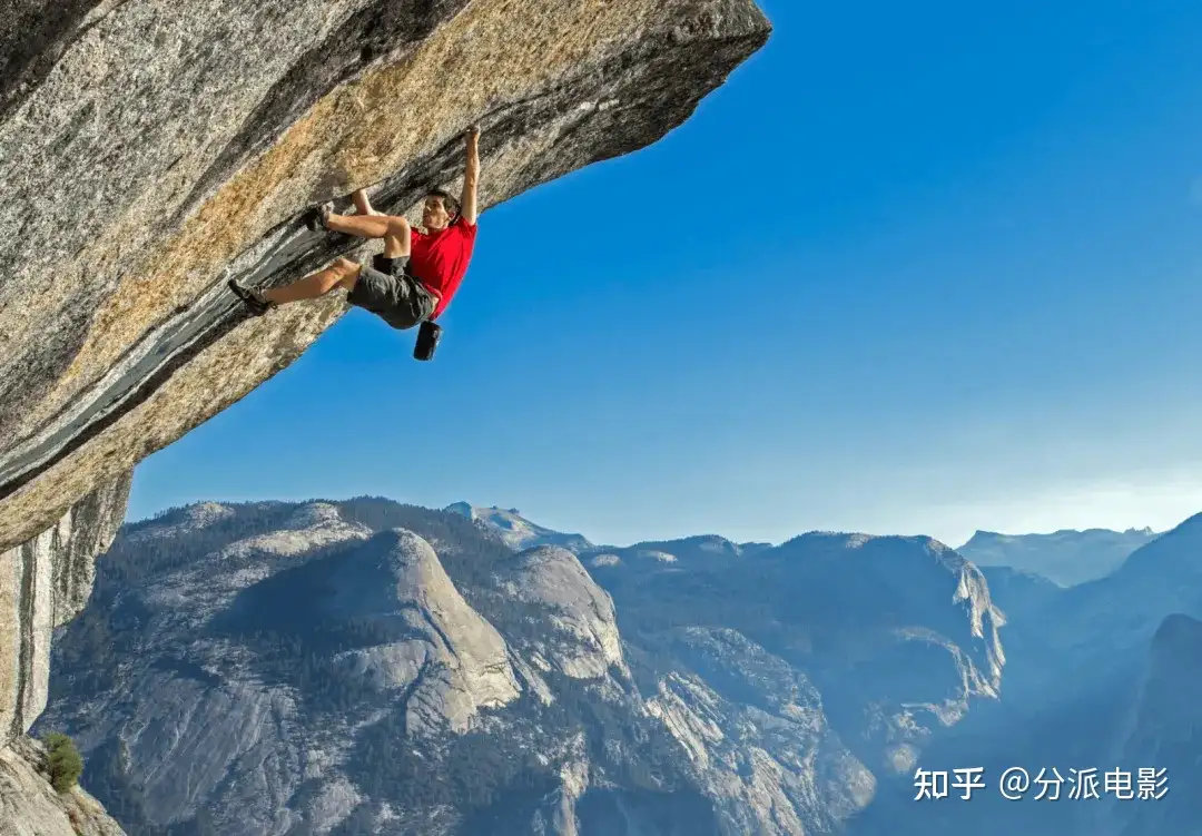 《徒手独攀台北101：直播》全程无尿点，网飞跟他一起独攀101