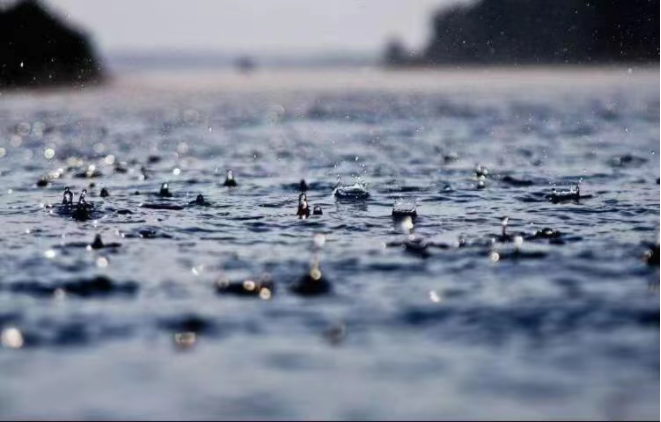 警報，梅雨季來襲！艾芬達電熱毛巾架成江南人防潮必備好物