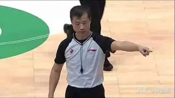 许钟豪连续恶犯的背后，更深层次的问题是什么？