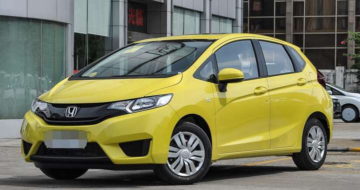 在人人车上看了一款不到三年叫价七万五的顶配飞度大家看看值不值?