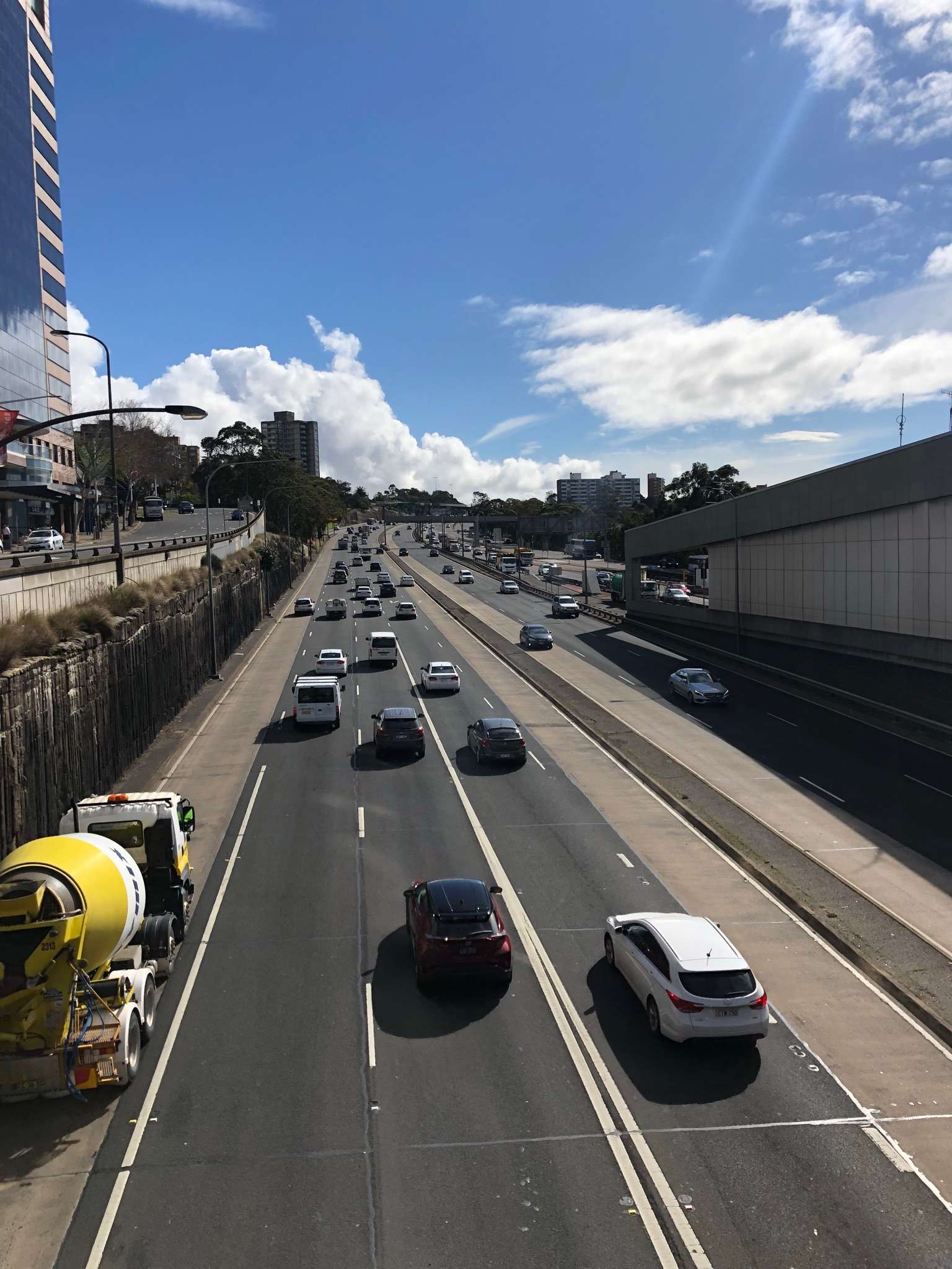 悉尼的单向七车道