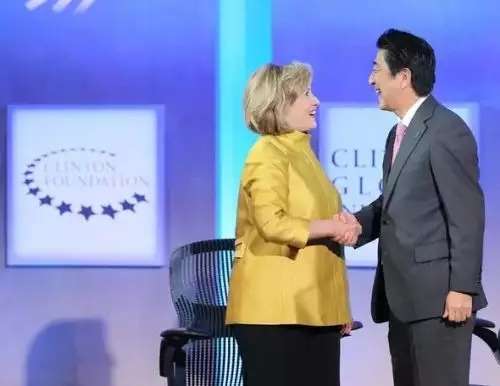 安倍哭晕在厕所 王小山直播吃翔 都怪可恶的trump当选总统 知乎 安倍哭晕在厕所 王小山直播吃翔 都怪可恶的trump当选总统 知乎