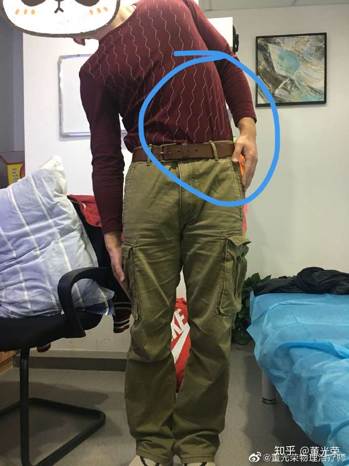 做康复的董小姐 的想法: 在做侧弯腰的动作时,腰椎应该有30度的侧