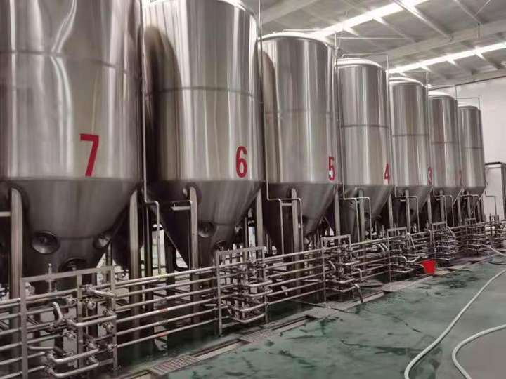 300升小型精酿啤酒设备