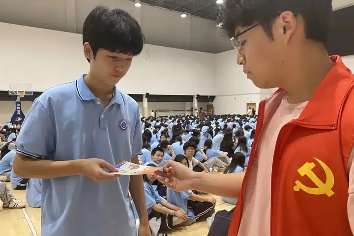 法治护航青春 安全伴我成长 | 法治安全讲座进校园啦！