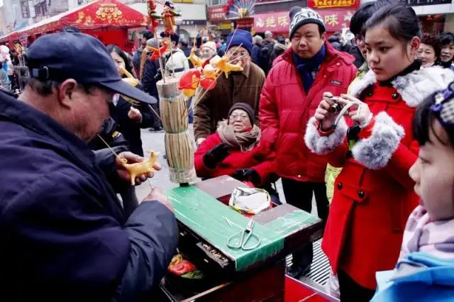 吹糖人申请非遗的原因（吹糖人手工艺的发展历史及艺术特点） 第7张