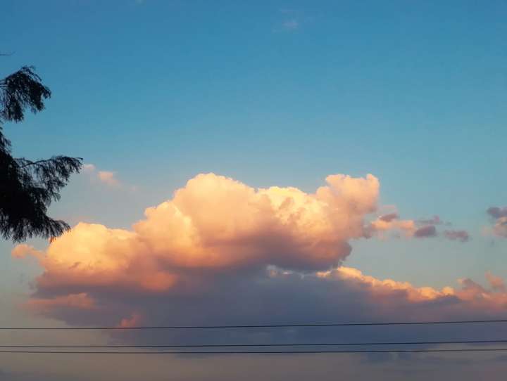 你拍过的最好看的云是什么样子?