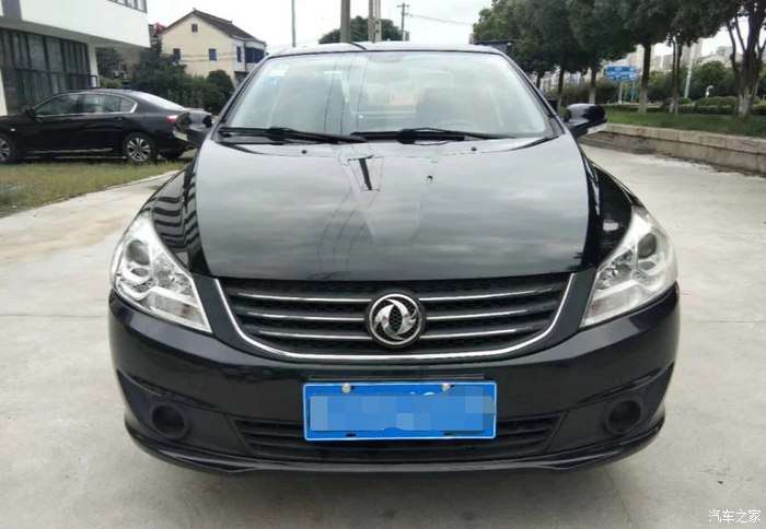 大热天与东风风神s30跑到溶洞里去坐火车感受清凉