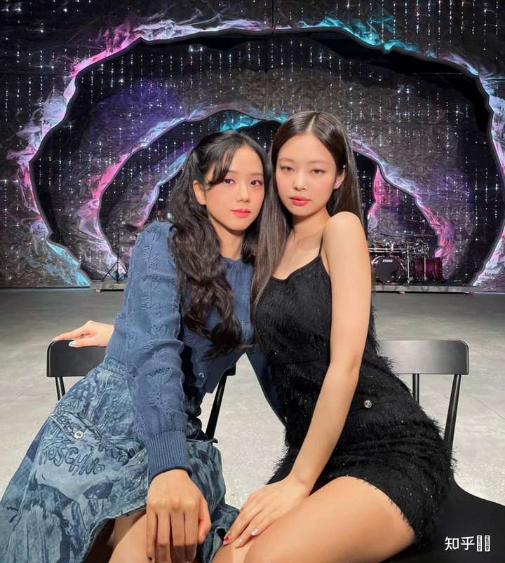 真正的jennie粉丝和gd粉丝对他们的恋情是有什么想法呢?