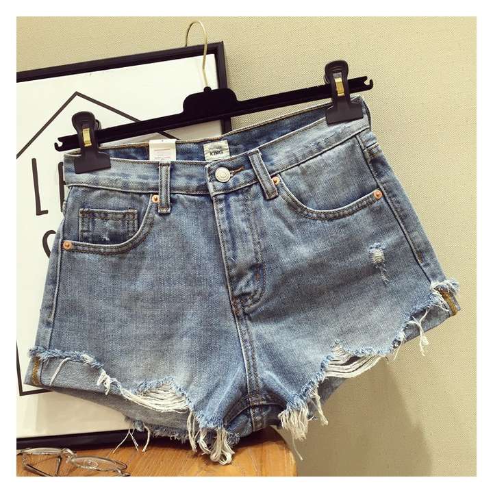 都不知道原来穿出来那么辣眼睛.你们知道的"齐b小短裤".