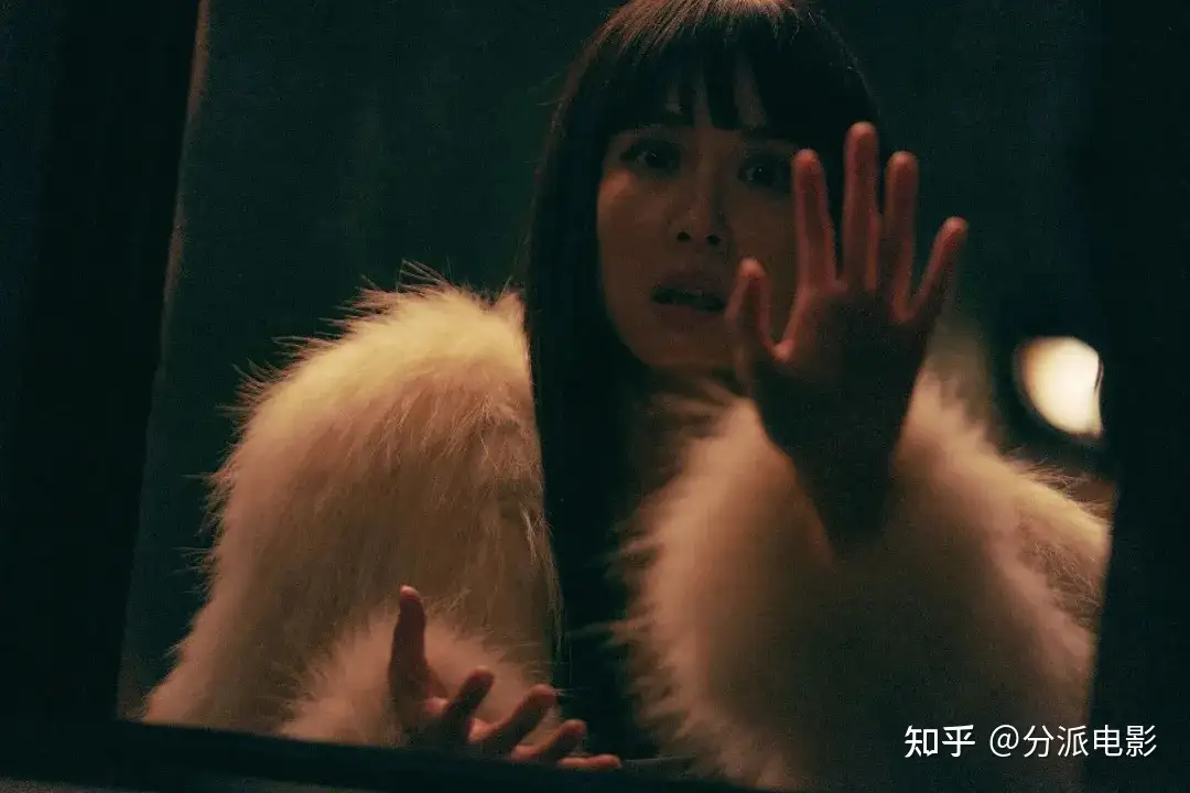 《隐藏的面孔》满屏马赛克,《人间中毒》导演新作!