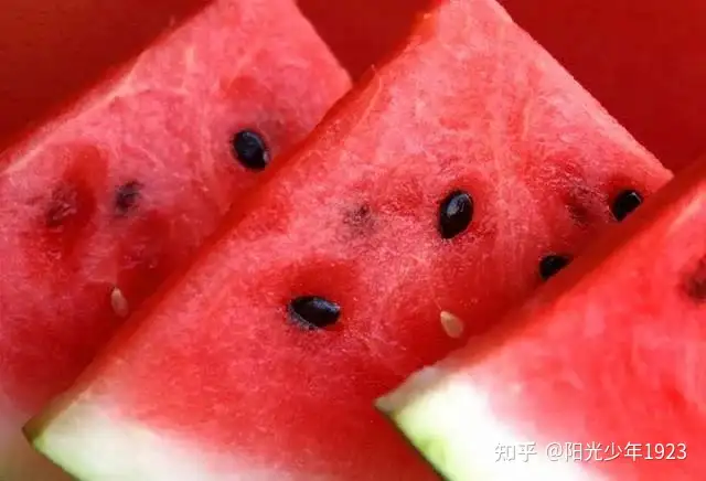夏至“吃凉不吃寒”，少吃2种水果，多吃4种蔬菜，清爽解暑不上火