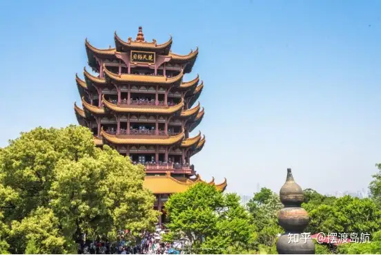 天下江山第一楼——黄鹤楼（武汉黄鹤楼:天下江山第一楼,却被多人吐槽是“水泥楼”）