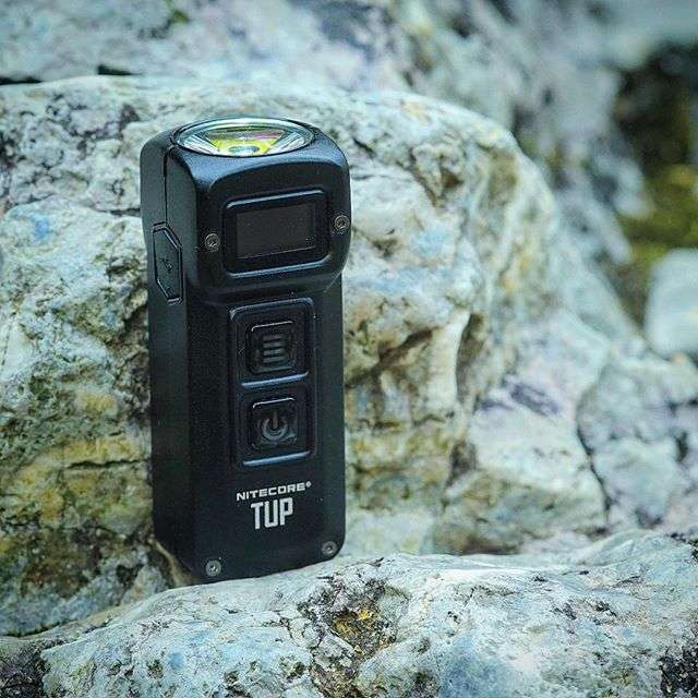 这个黑科技有点意思奈特科尔tup1000流明金属便携灯