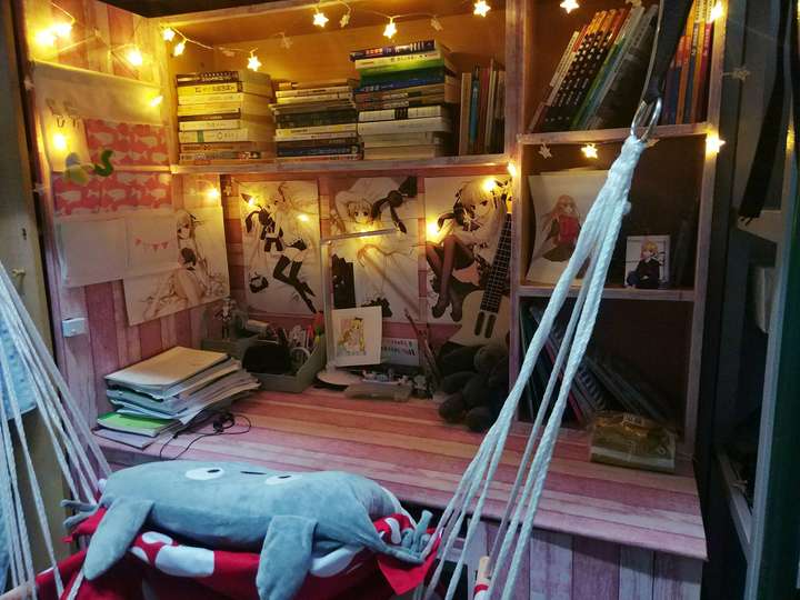 如何把大学宿舍装修成死宅风格?