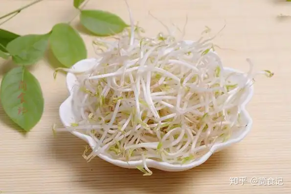 炒豆芽时 万不可直接下锅 多加这1步 豆芽更脆更入味 不出水 知乎