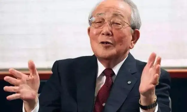 Ông trùm kinh doanh Nhật Bản Inamori Kazuo: Người dễ thất bại thường thích làm 3 việc, đừng hỏi tại sao khó làm nên nghiệp lớn - Ảnh 2.